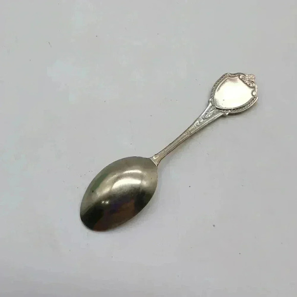 Vintage Kentucky Blue Grass State Souvenir Spoon Kitschy cool!! - Picture 3 of 4